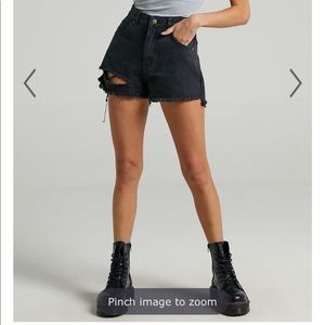 Rolls duster denim shorts in Layla black size 28